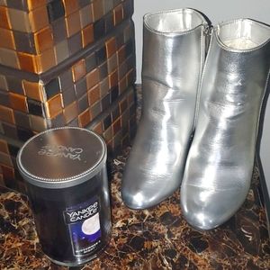 BAMBOO Silver above ankle boots